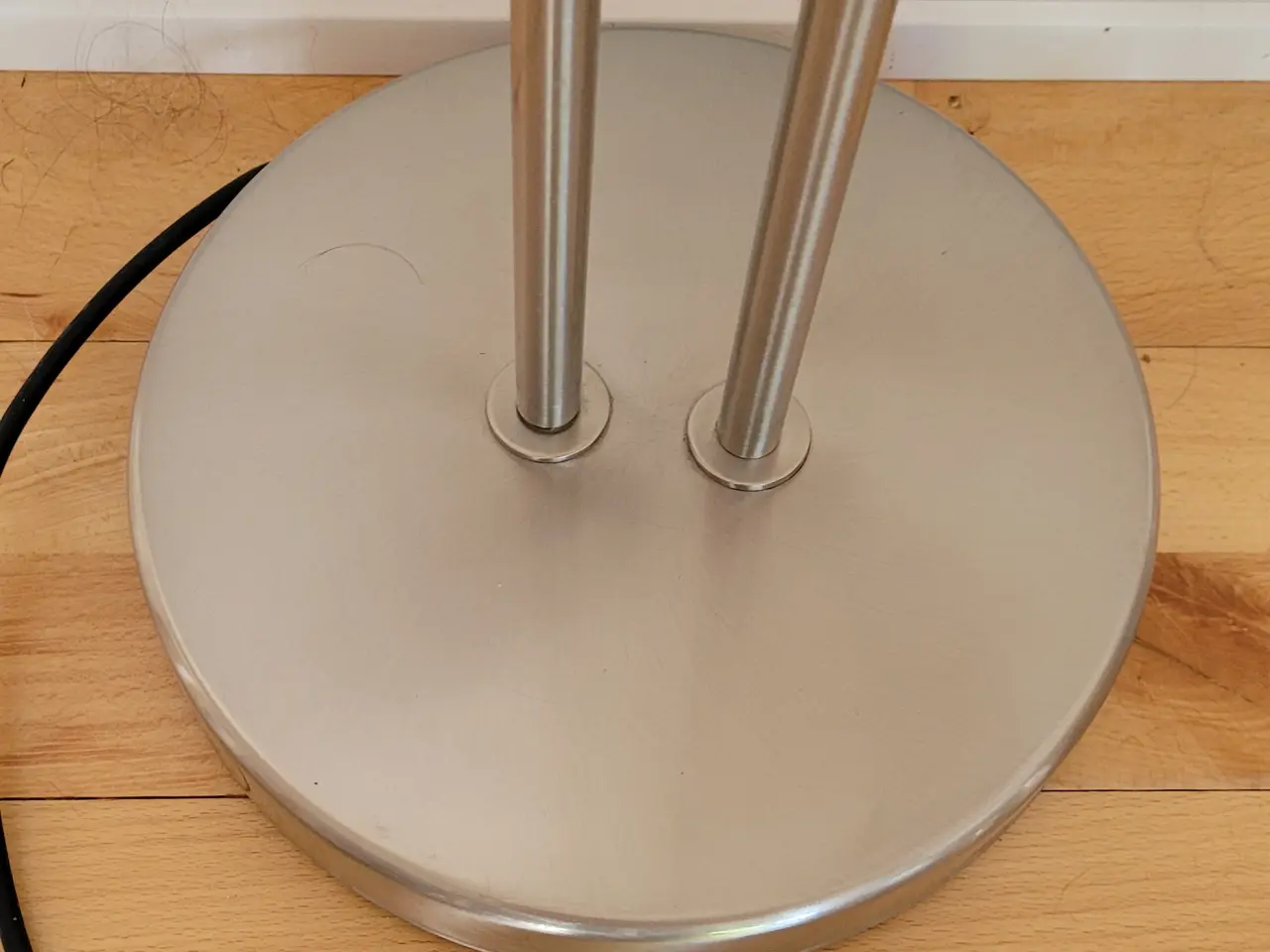 Billede 2 - Tidløs gulvlampe fra Nordlux