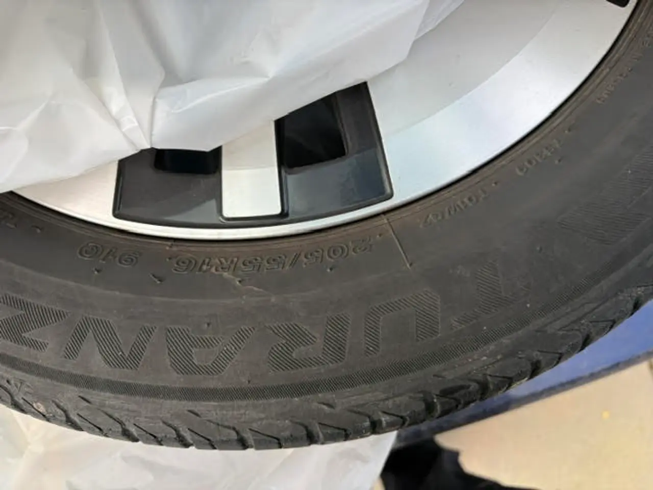 Billede 3 - Originale VW fælge med sommerdæk til Egolf