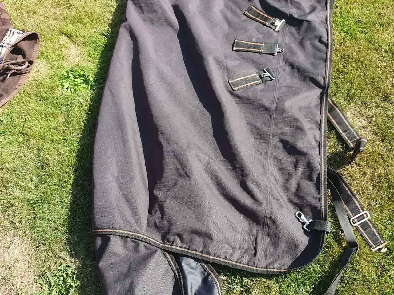 Billede 1 - Regndækken 50 g str 115 TIKA til liner og hals