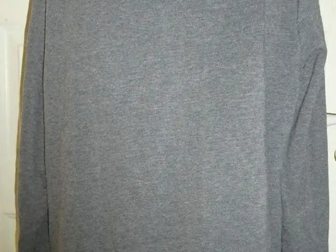 Billede 2 - Sewatshirt/sweatjakke
