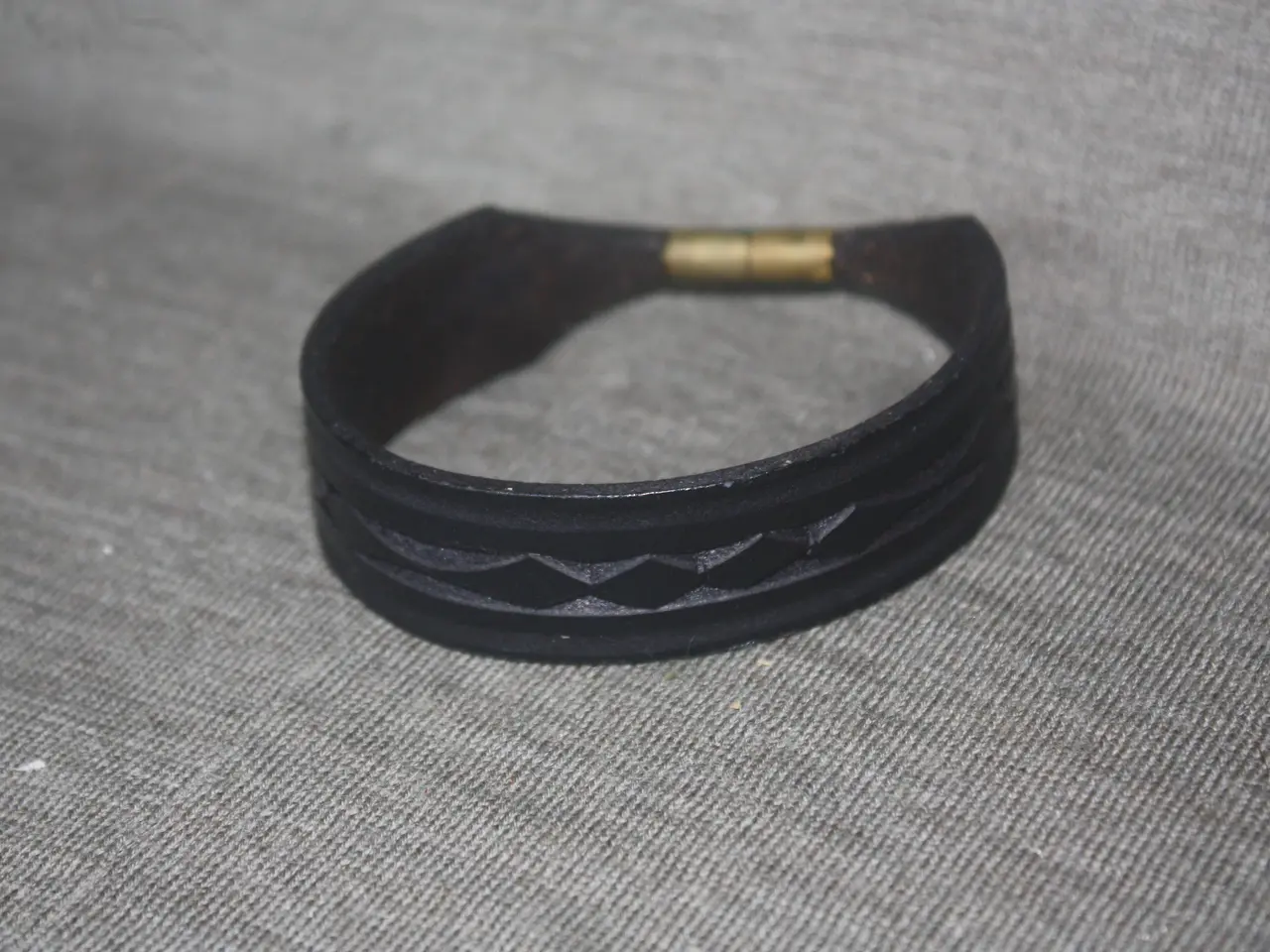 Billede 4 - Læder armbånd 3 stk.