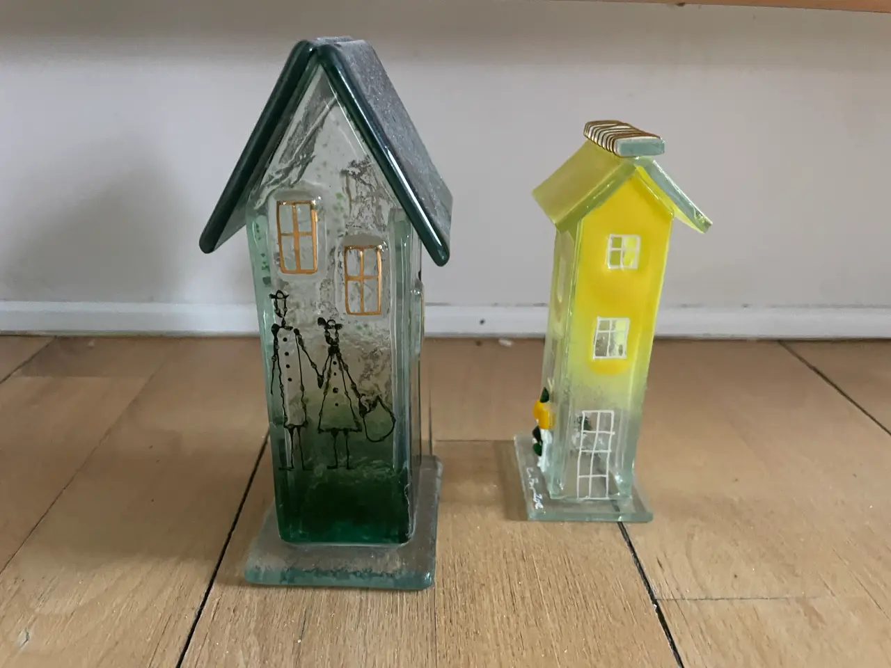 Billede 3 - Glas huse 3 stk sorte