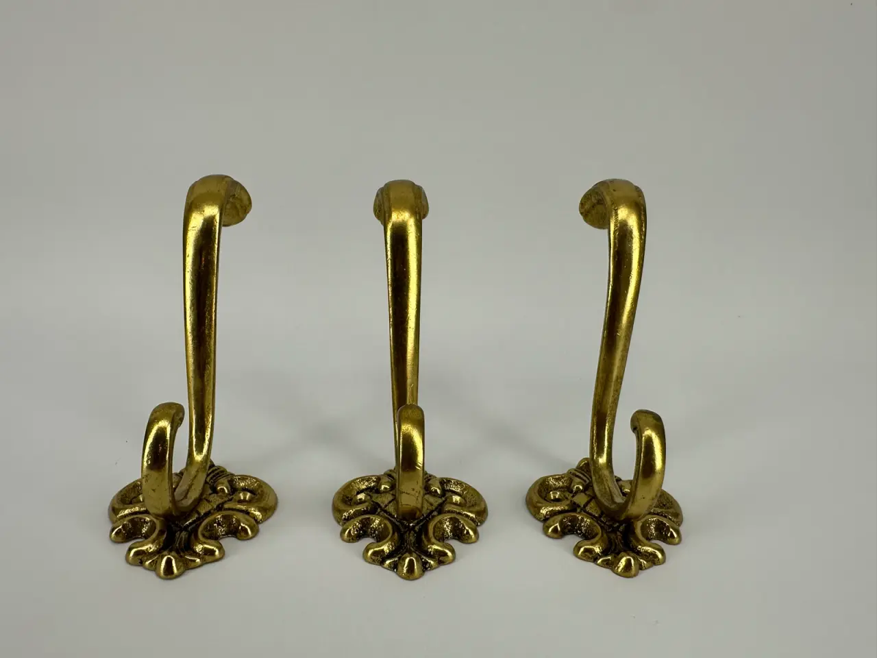 Billede 1 - 3 stk. vintage knager i messing