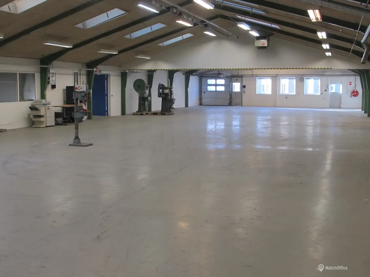 Billede 1 - 621 m2 hal centralt beliggende mellem Odense og Svendborg