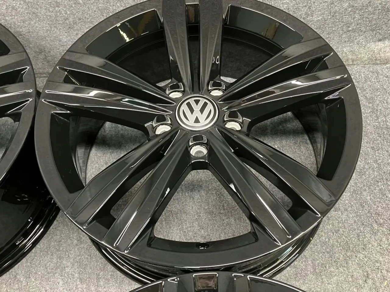 Billede 3 - ALUFÆLGE VW PASSAT ARTEON SEBRING 3G0 17"