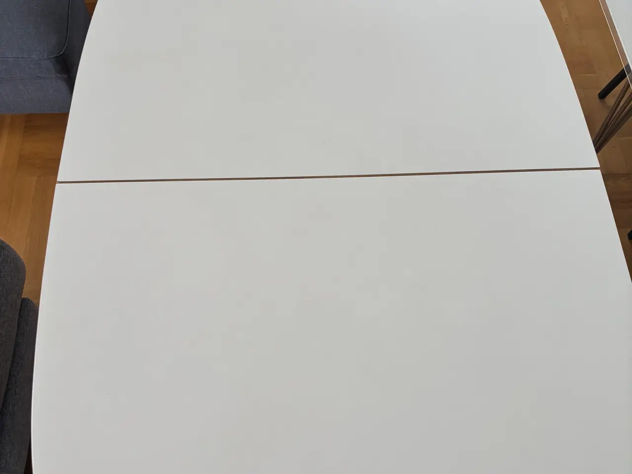 Billede 1 - Hvid Spisebord