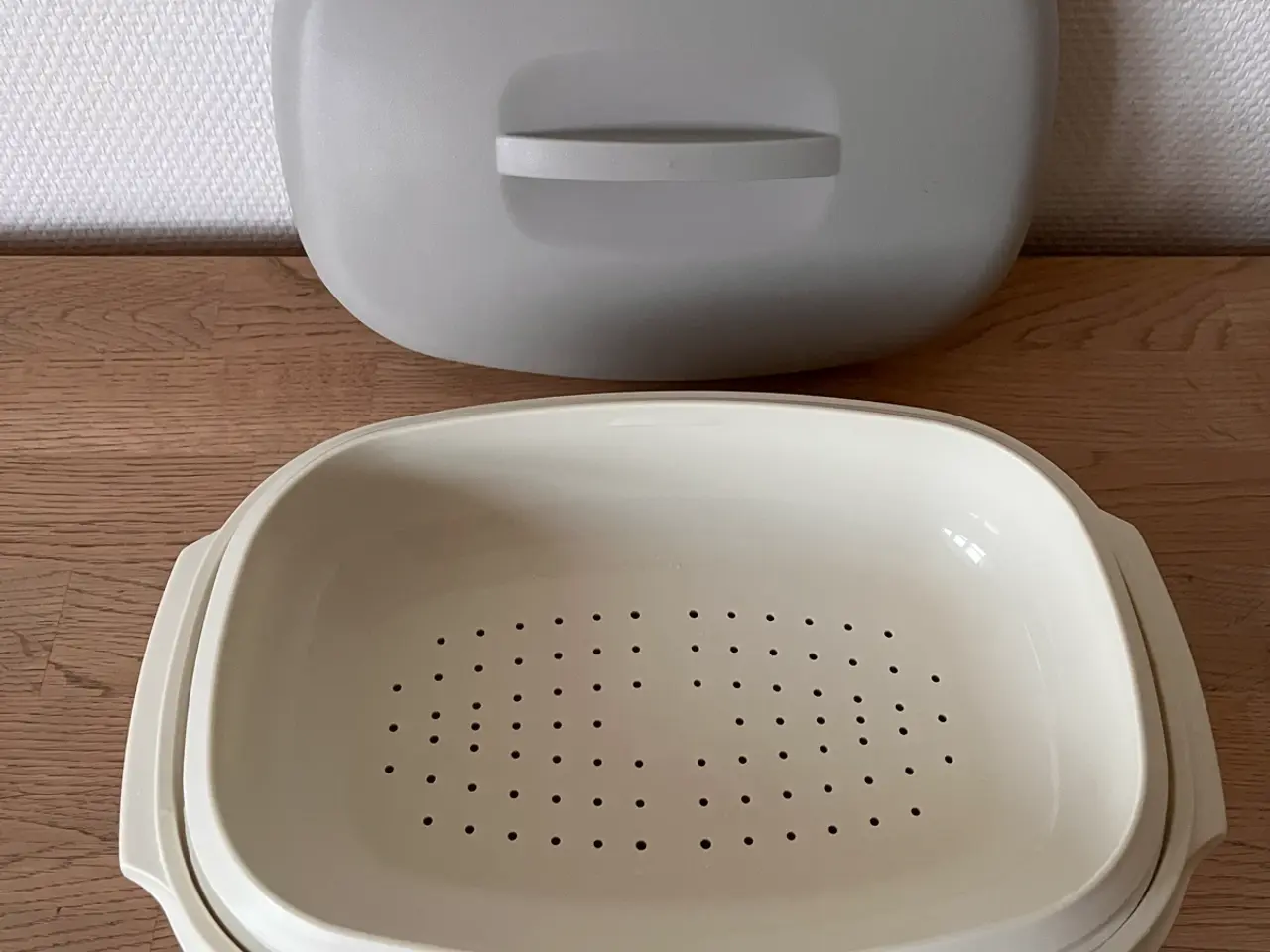 Billede 3 - Tupperware dampkoger / serveringsskål med si