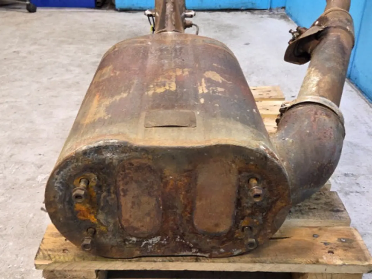 Billede 9 - New Holland T6.175 Lyddæmper 47828013