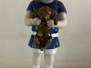 B&G porcelænsfigur, Dreng med hundevalp