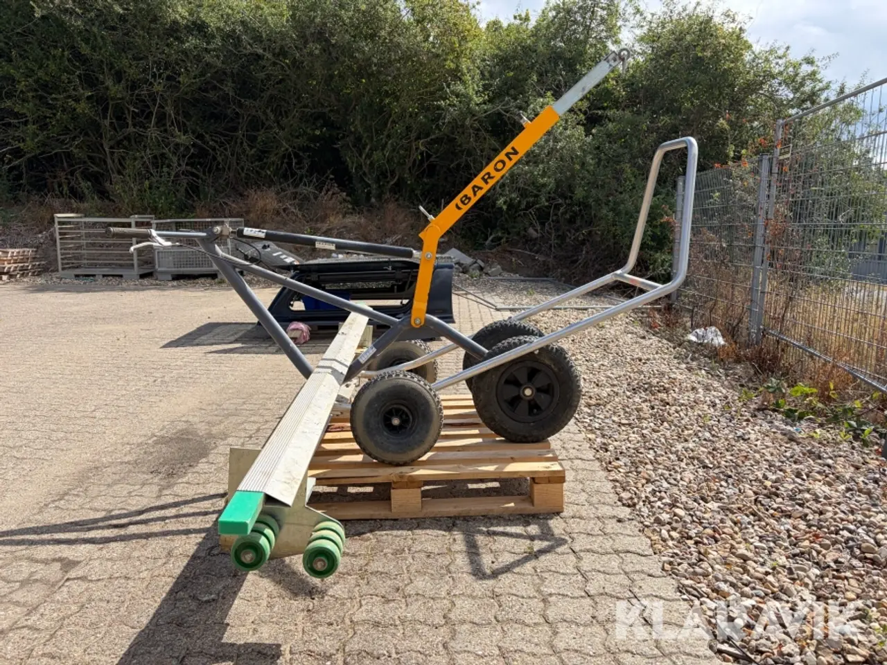 Billede 2 - Fliselægger og afrettervogn Baron Tile lifter Wagon
