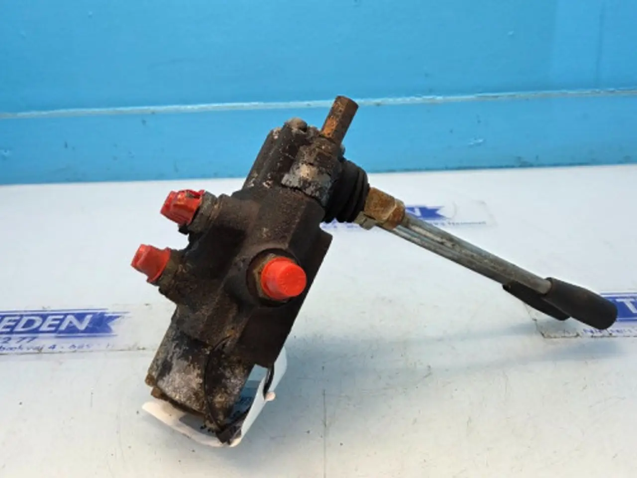 Billede 9 - New Holland BB9060S Hydraulikventil 84062215
