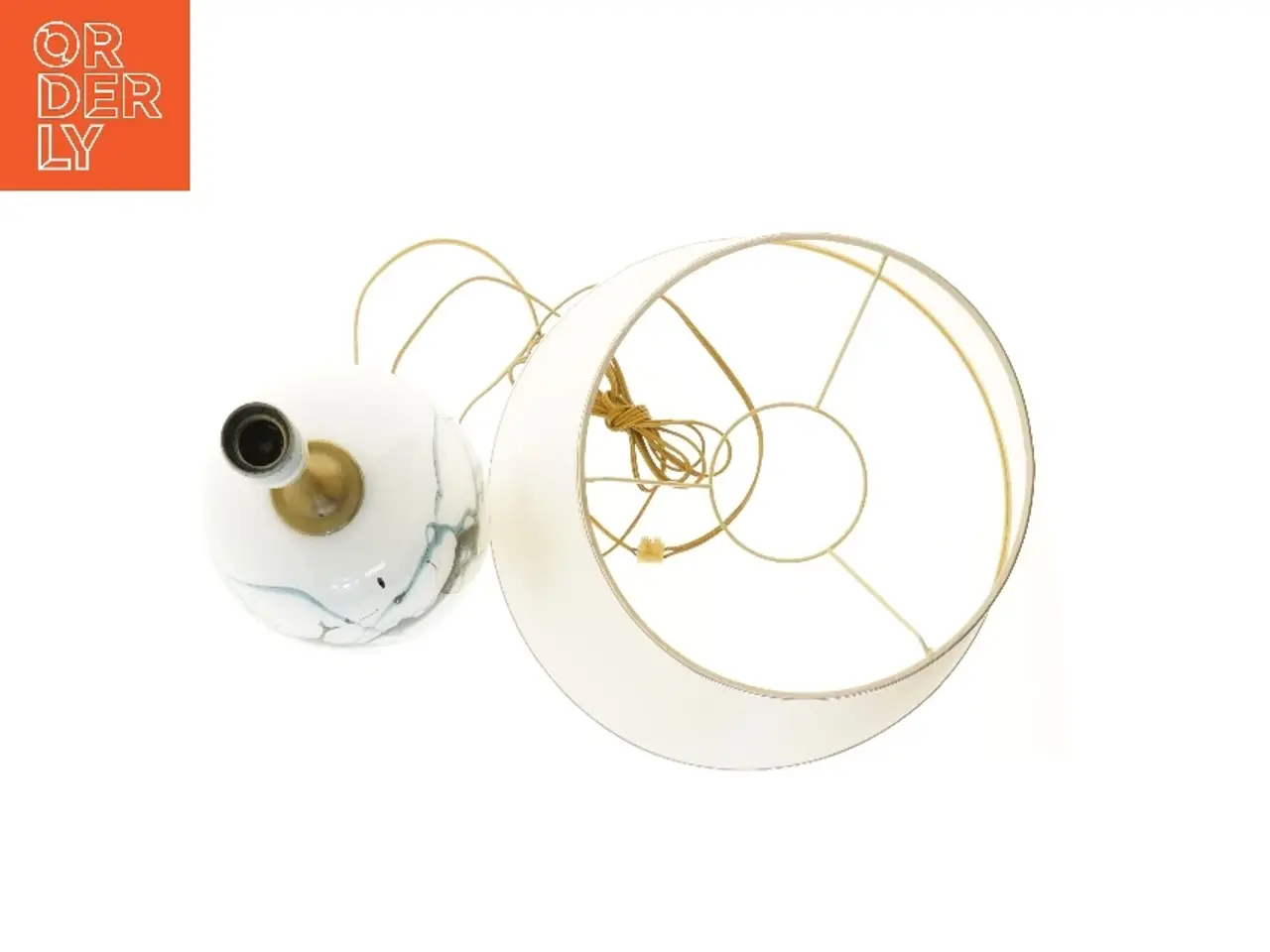 Billede 2 - Stor Holmegaard bordlampe, model "Sakura", opalglas