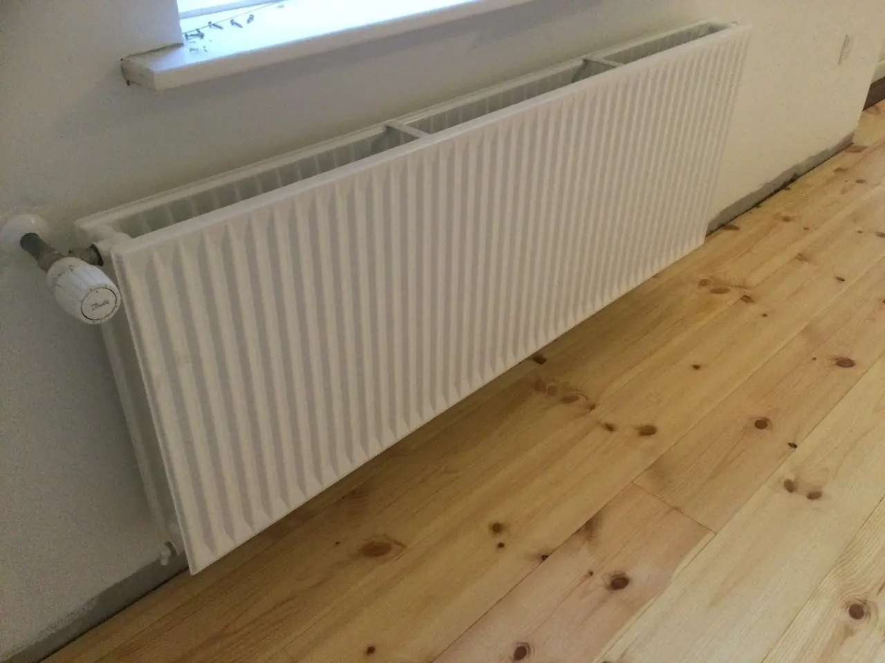 Billede 1 - Radiator købes