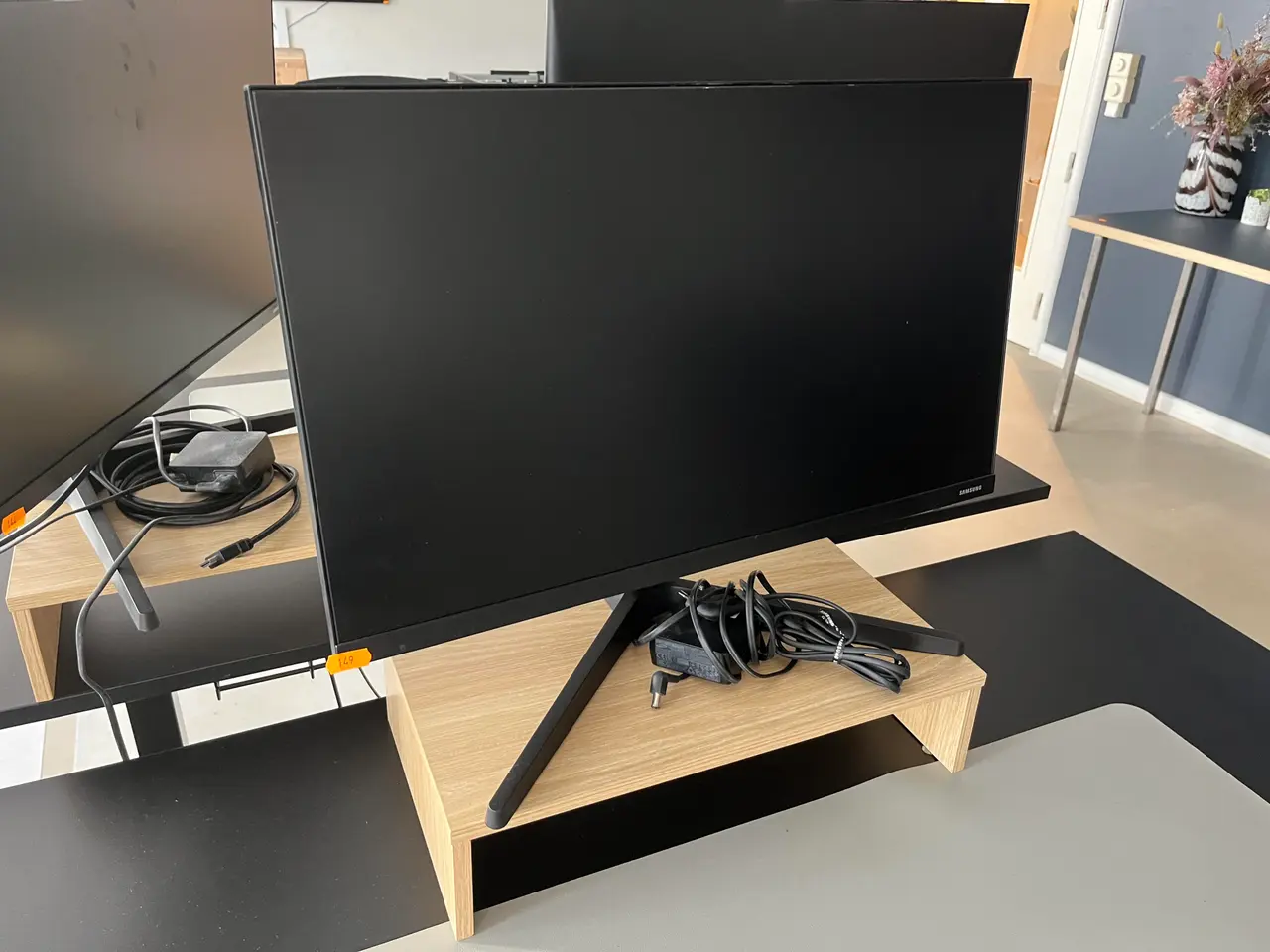 Billede 1 - Computerskærm SAMSUNG F24T358FHR