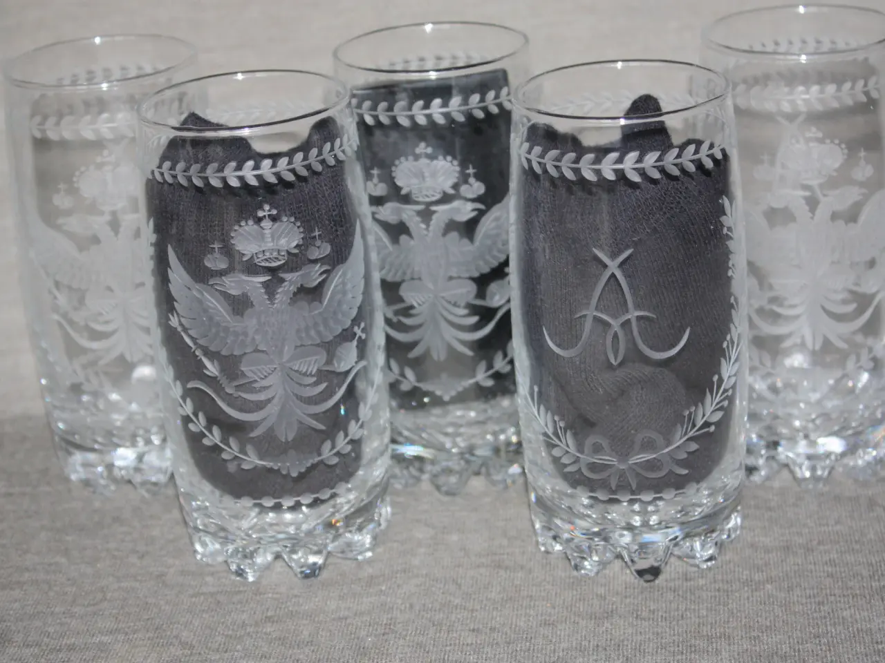 Billede 2 - Unikke russiske hånddekorerede glas sælges.