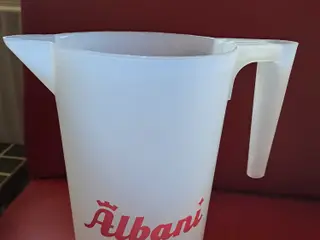 ALBANI GLAS OG PLAST KANDER. 