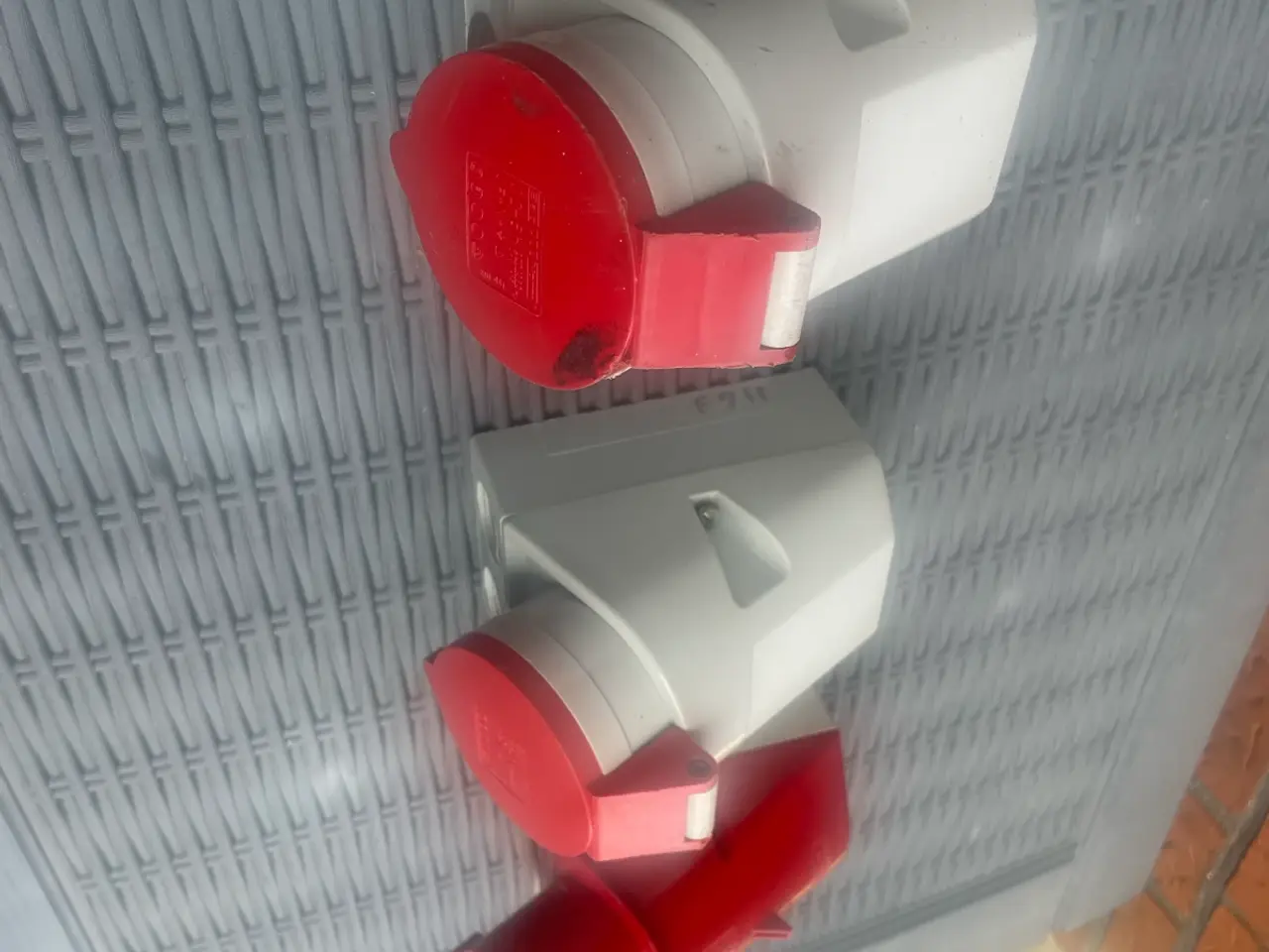 Billede 13 - CEE kontakter 16 og 32 Amp. 