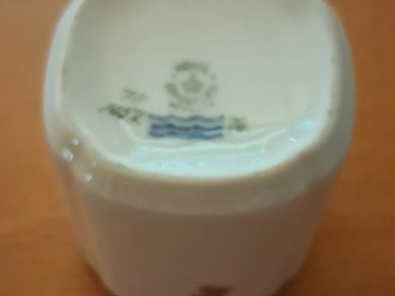 Billede 2 - Cigaretbæger Brun Iris