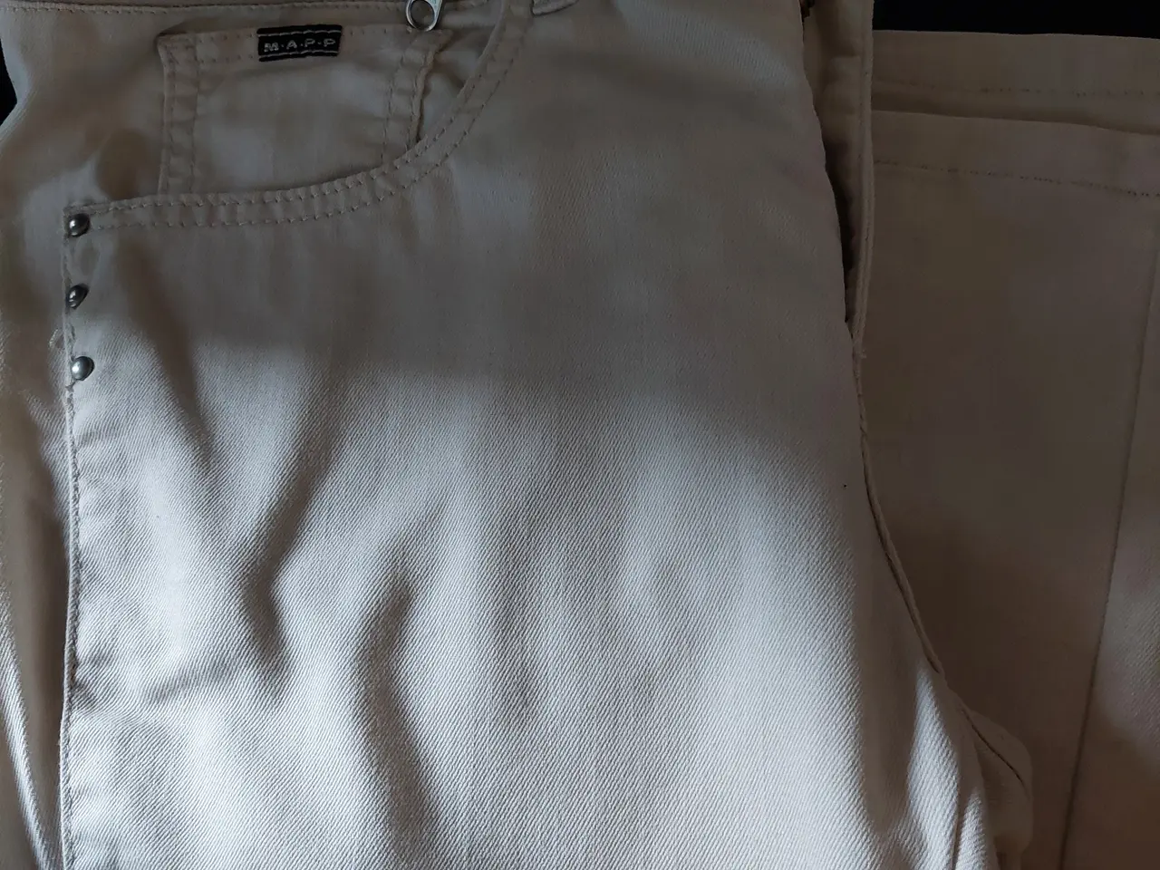 Billede 1 - Pæn Lys Buks "Mapp"Beige farvet 