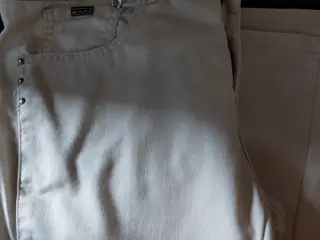 Pæn Lys Buks "Mapp"Beige farvet