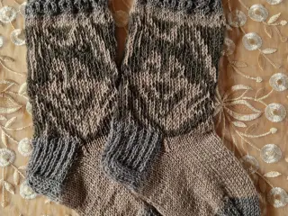 Håndstrikkede sokker I uld/nylon