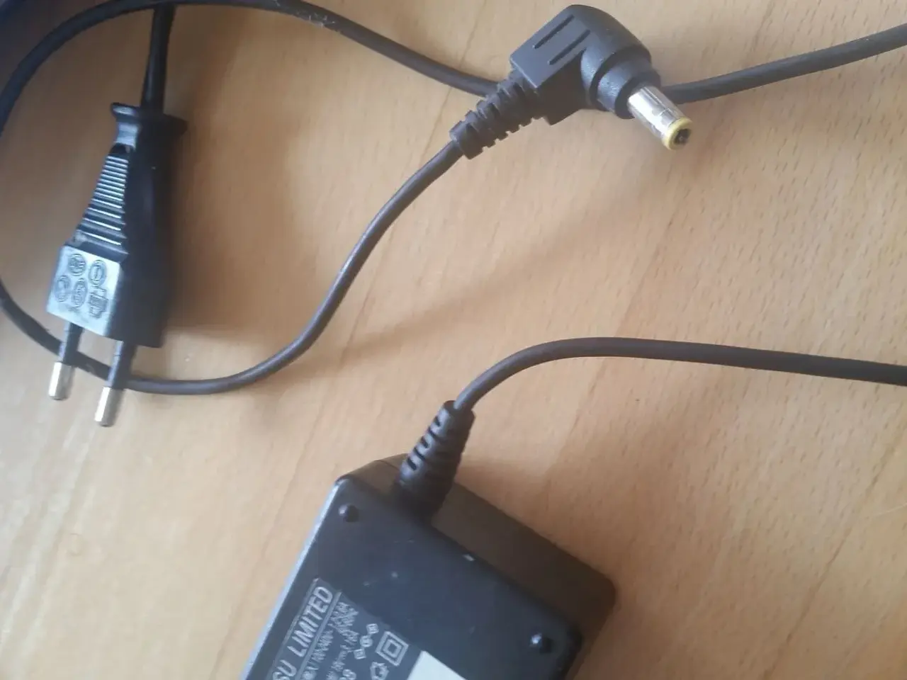 Billede 3 - Fujitsu siemens oplader til bærbar! 