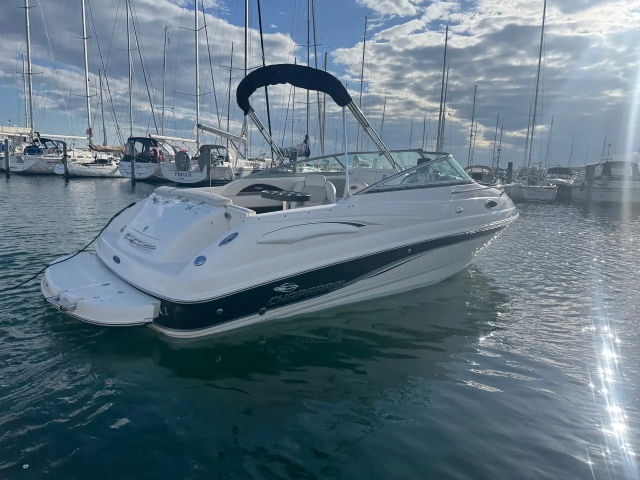 Billede 3 - Chaparral 215 SSI , V8 MPI, flot og sejlklar 