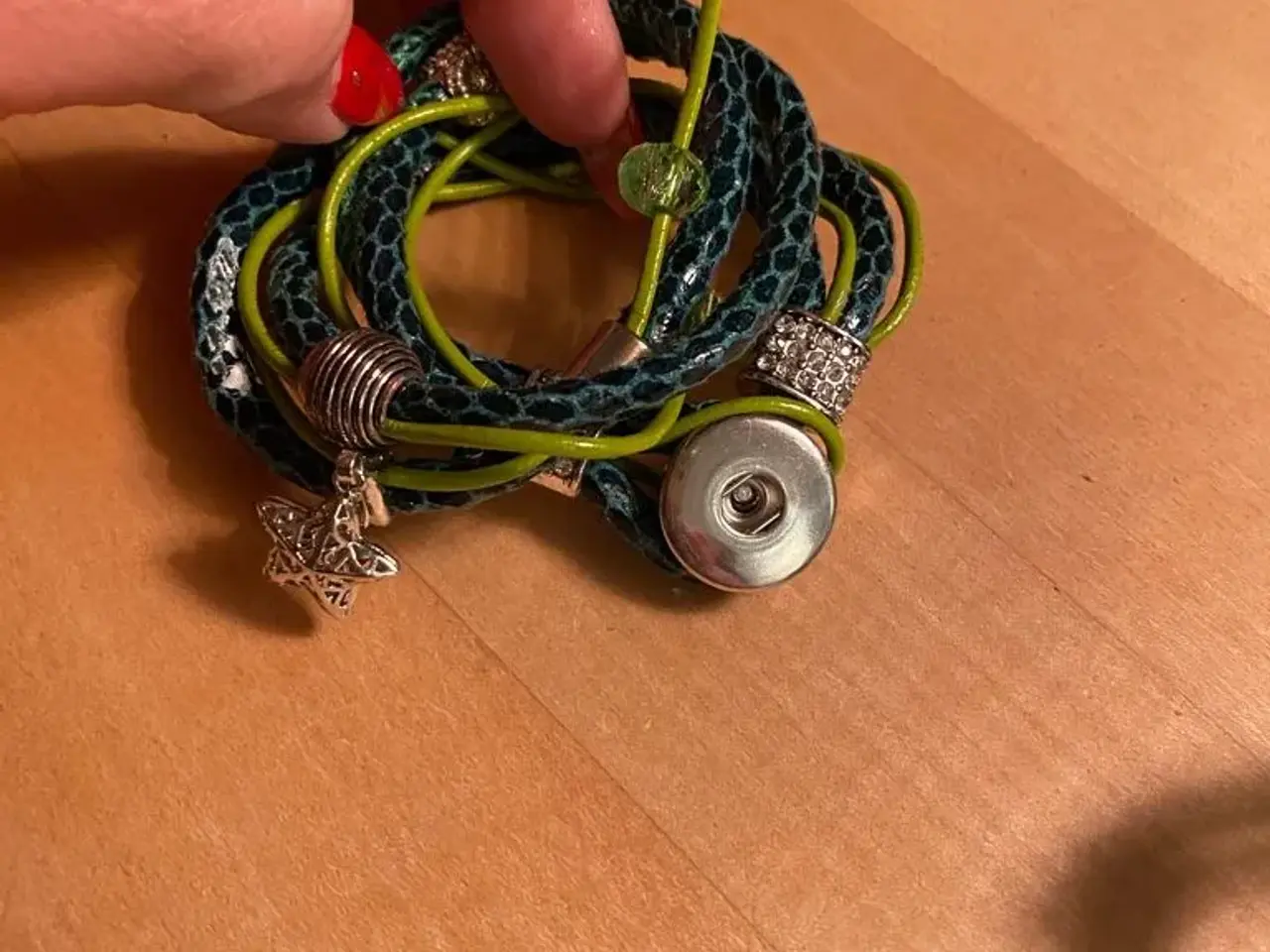 Billede 2 - Smarte nye armbånd