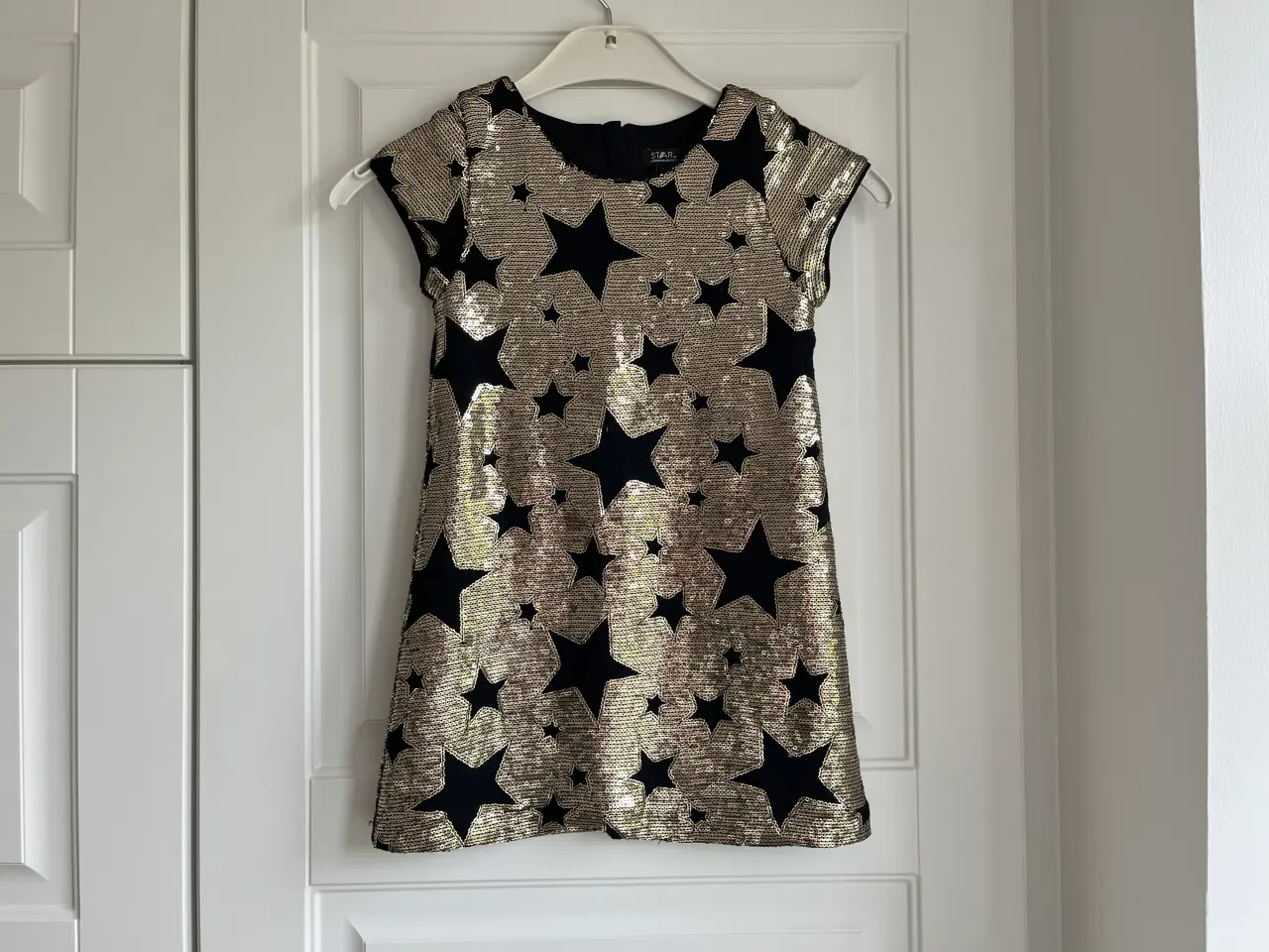 Billede 1 - Kjole, Star by Julien Macdonald, Str 110