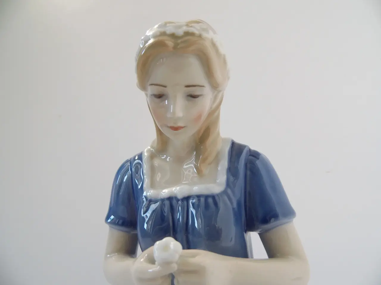 Billede 9 - Royal Copenhagen Kvindefigurer - 1000,00 kr/stk.