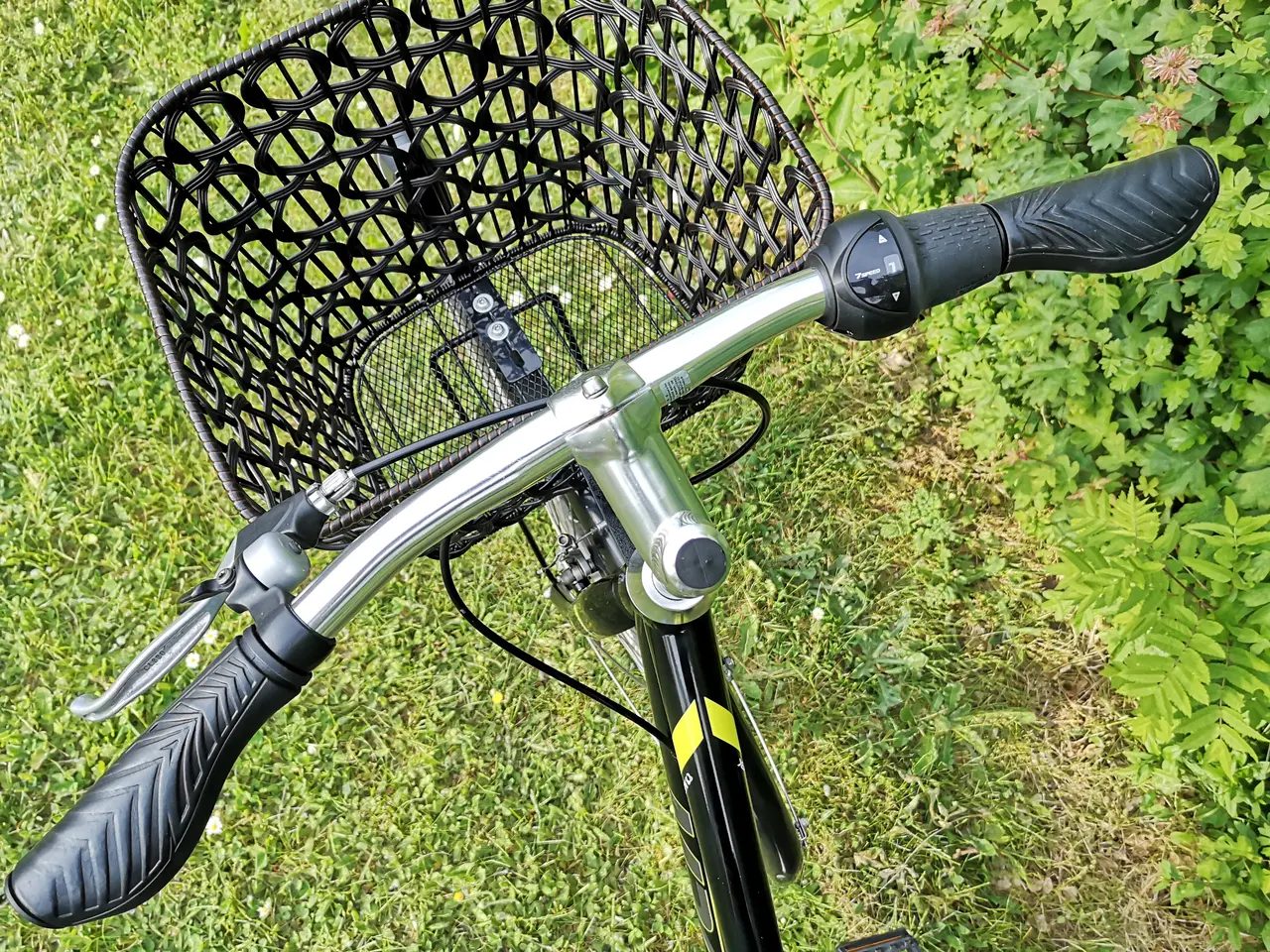 Billede 5 - Flot dame-pigecykel ,Nye cykelkurv, 28",53 cm, 7 g