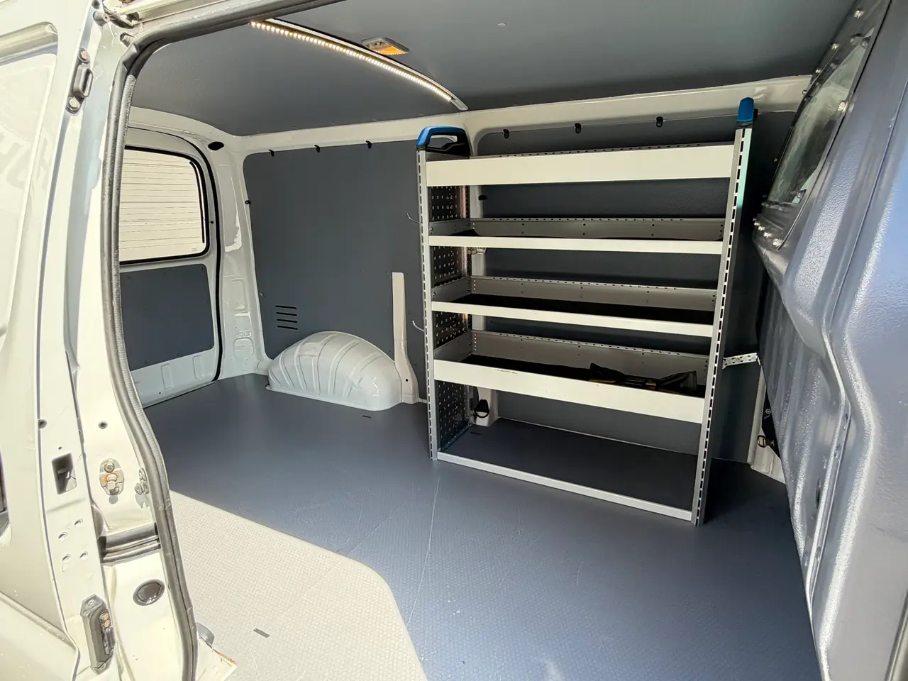 Billede 12 - FLOT Toyota HiAce 2,5 D-4D 88 lang sælges. 