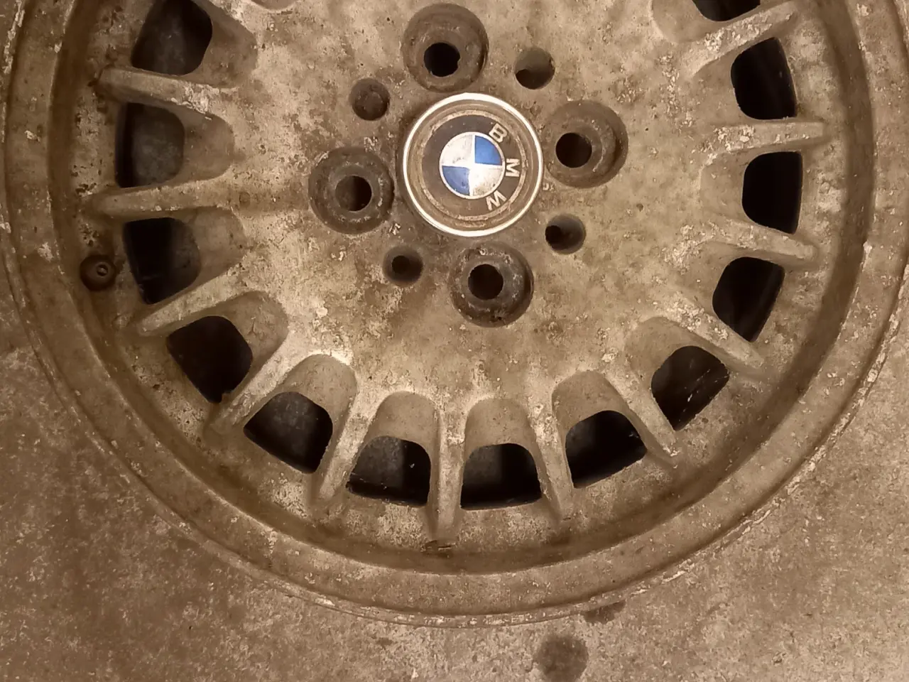 Billede 1 - Alufælge BMW E 27 / E 30