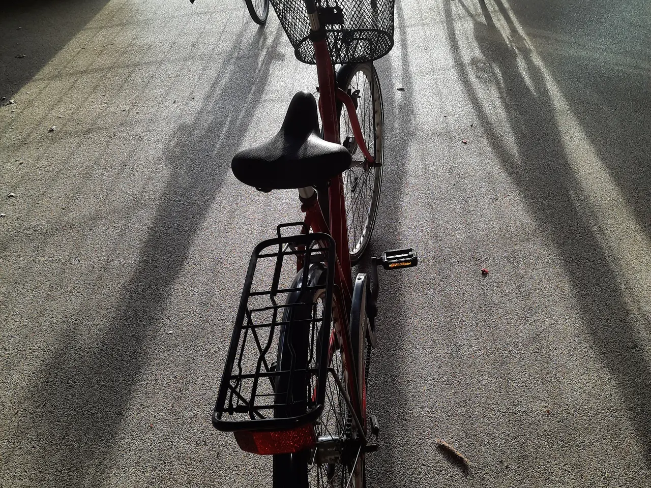 Billede 9 - Pigecykel til ca 12 år
