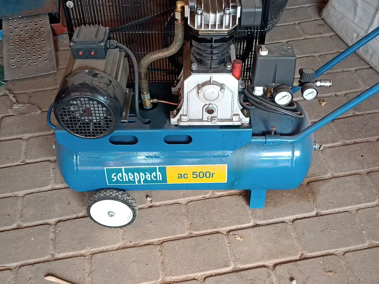 Billede 1 - Kompresser sælges