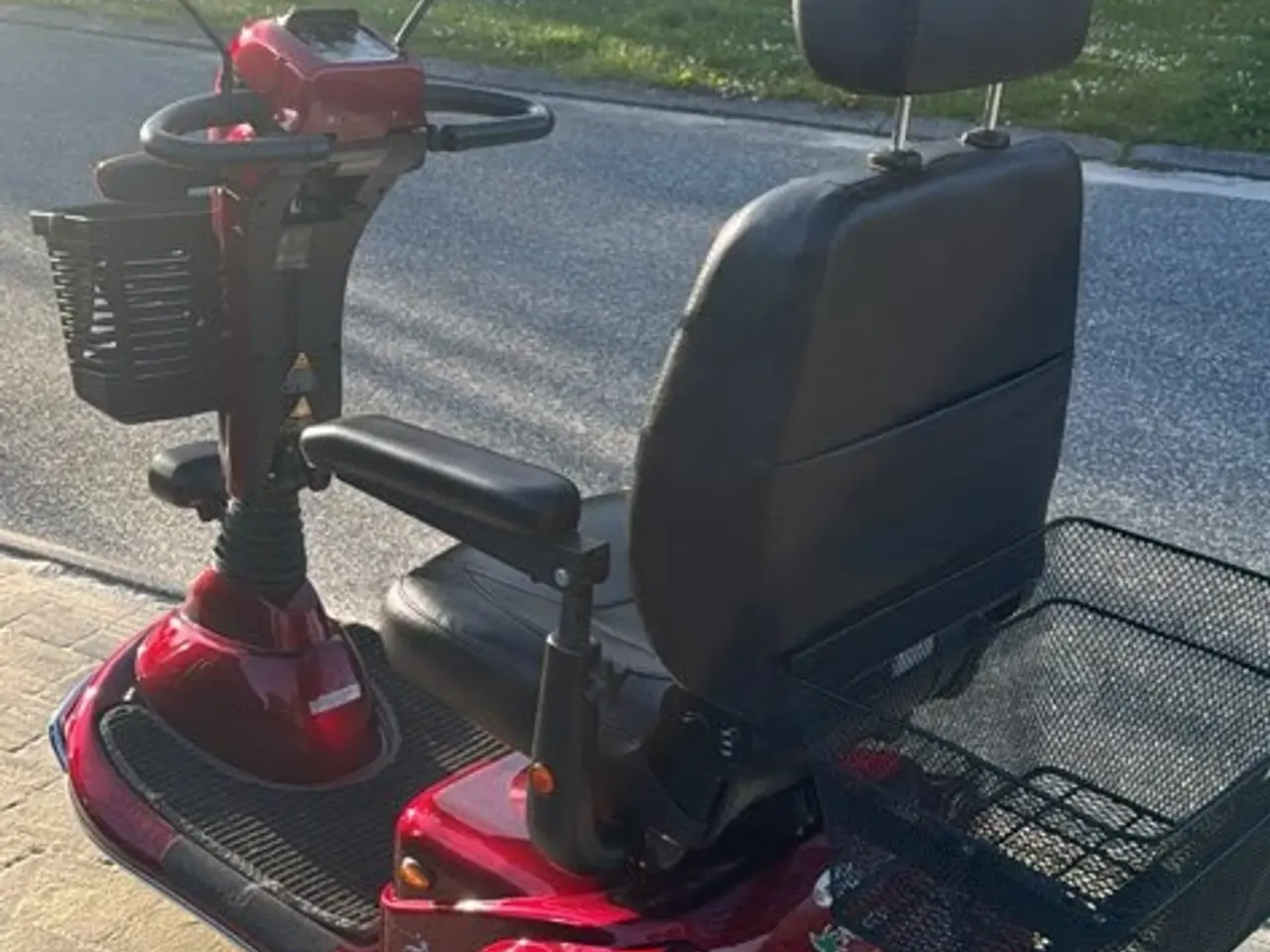 Billede 2 - El scooter / kørestol årg.  2017