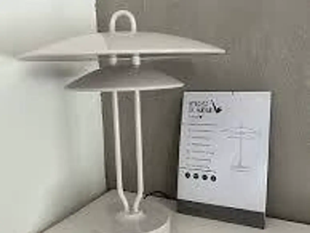 Billede 1 - Bordlampe - hvid / Tobias Jacobsen