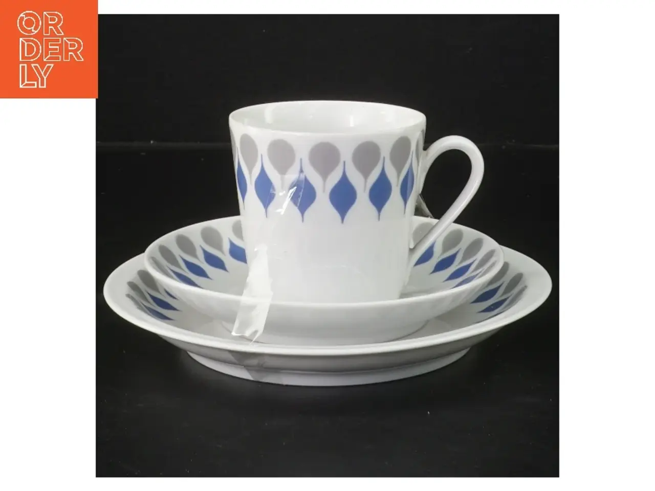 Billede 1 - Blå Dråbe fra Lyngby porcelæ, med mønster (str. Ø 18 cm)