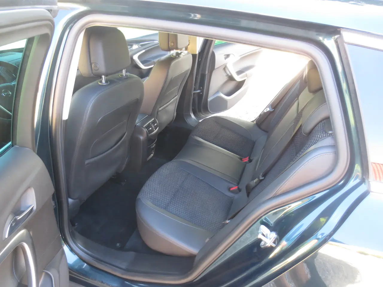 Billede 16 - Pæn Opel Insignia 2.0 TDi 163 Hk St-car