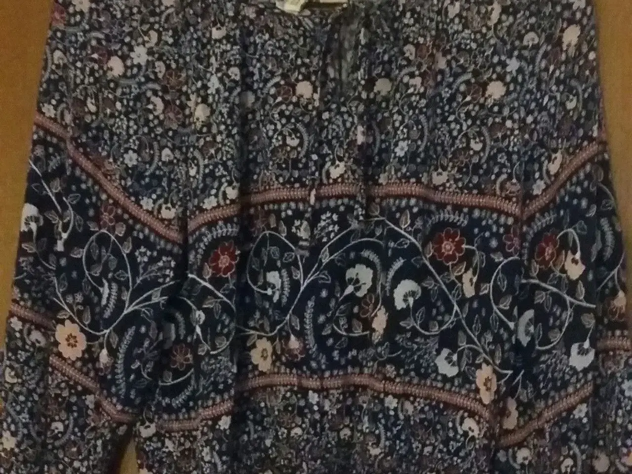 Billede 1 - Ny blå bluse H&M