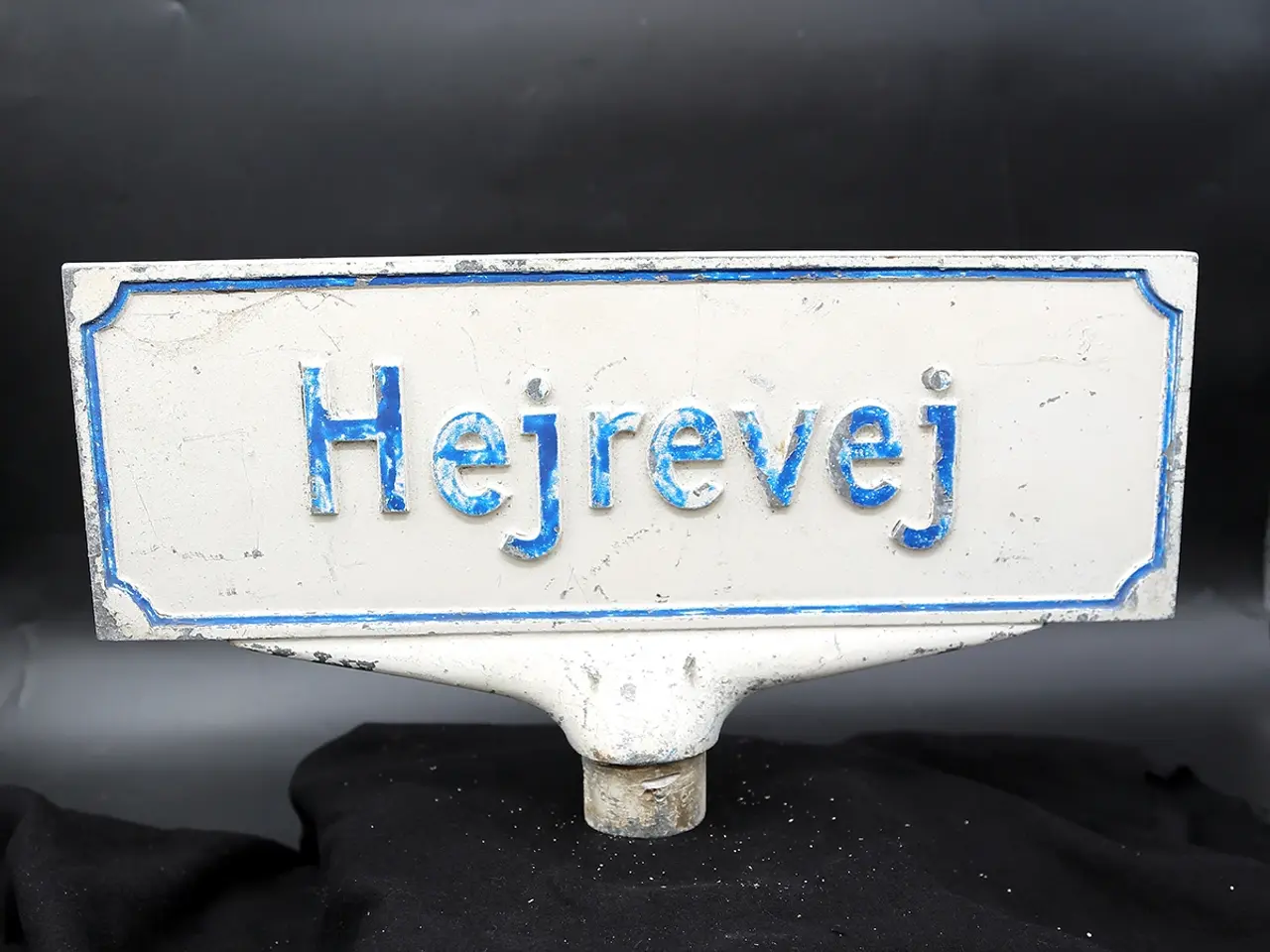 Billede 1 - Vintage dansk vejskilt “Hejrevej” i aluminium
