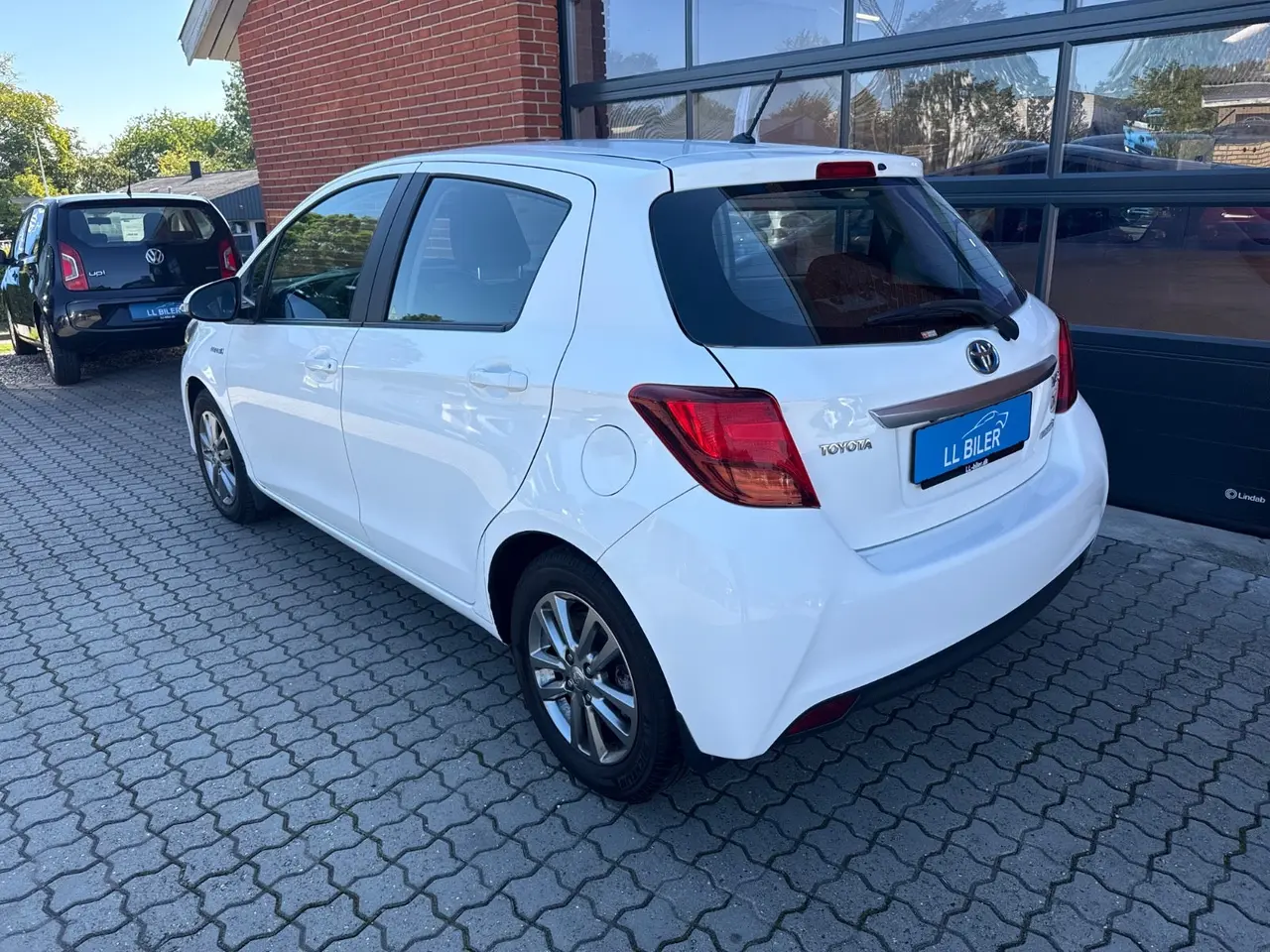 Billede 4 - Toyota Yaris 1,5 Hybrid H2 Komfort e-CVT