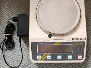 KERN EW 3000-2M professionel laboratorie-/præcisio