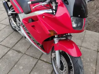 Honda VFR 750 F RC36/1