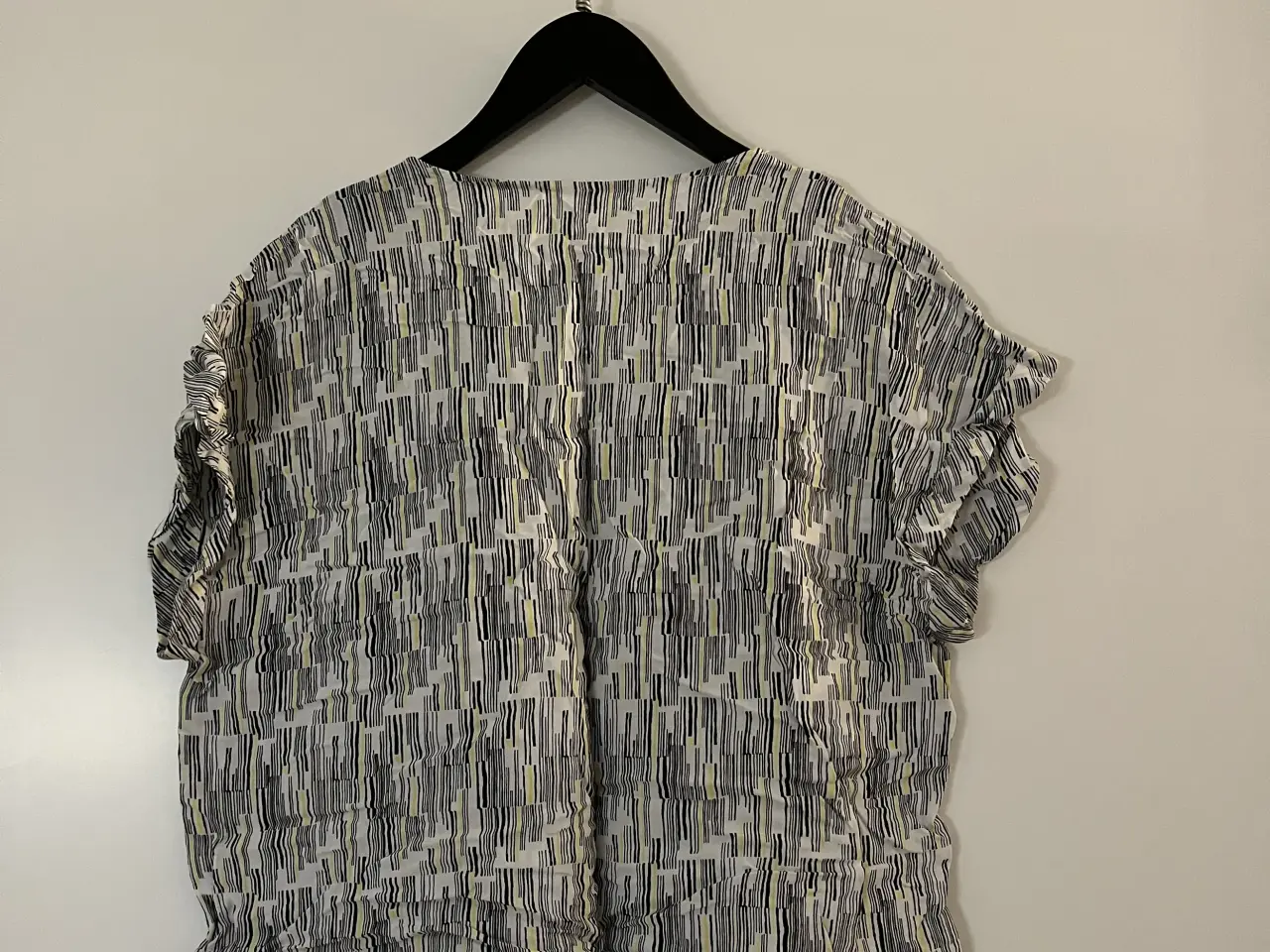 Billede 4 - Kort bluse