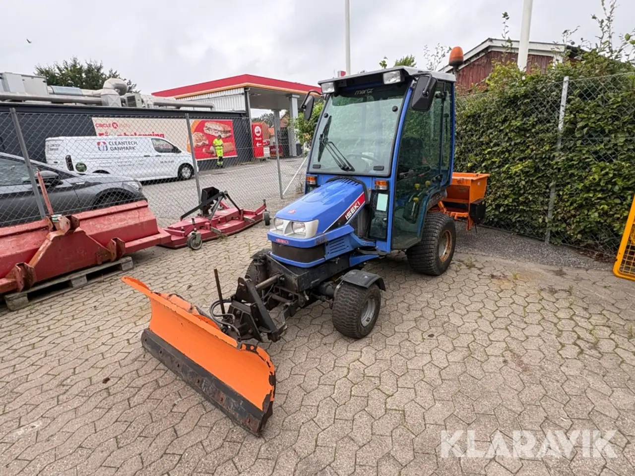 Billede 1 - Traktor Iseki TXG23 med kost og plov