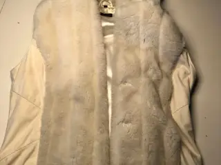 Veste og pelsjakke