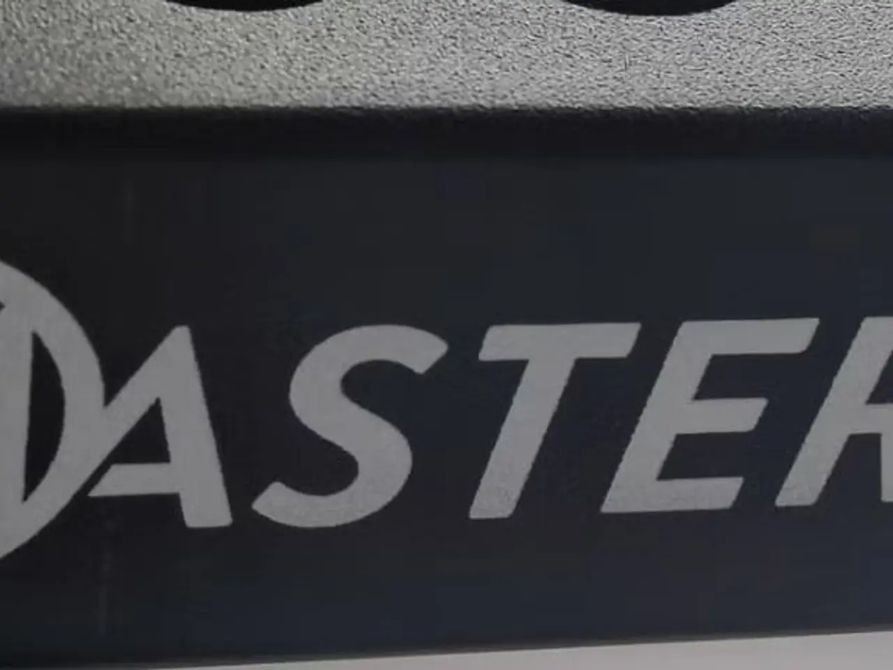 Billede 4 - all-in-one Masterfit vægtstangstativ, bænk med væg