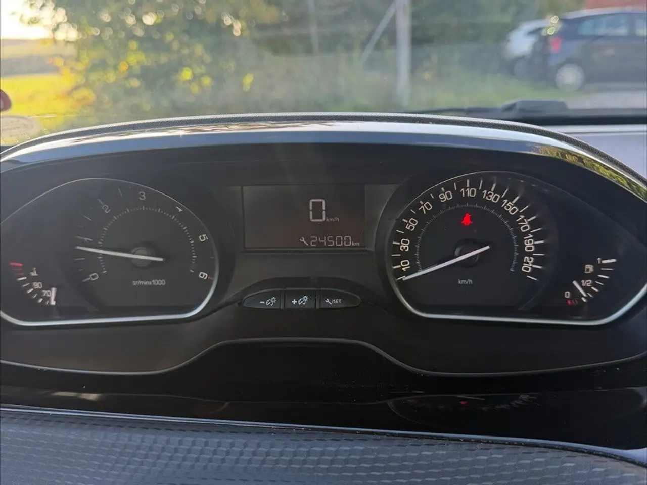 Billede 5 - Peugeot 208 1,6 BlueHDi Desire Sky 100HK 5d