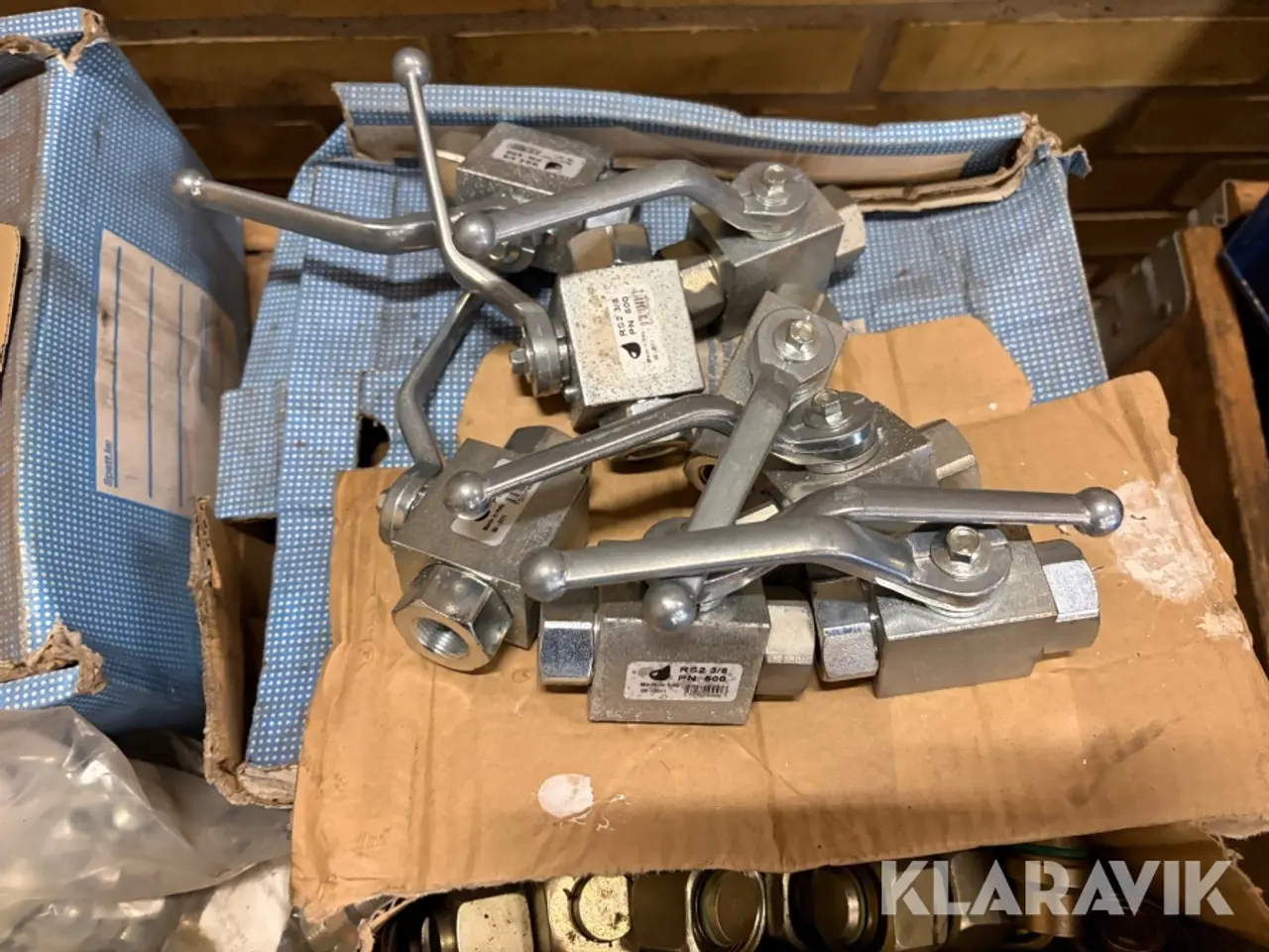 Billede 7 - Lot - Fittings, SAE flanger, og kuglehaner - 1 palle